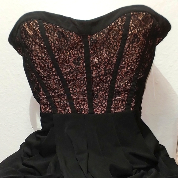 Jessica Simpson collection Style JSOW1947,strapless black dress, size 14 - Picture 4 of 7